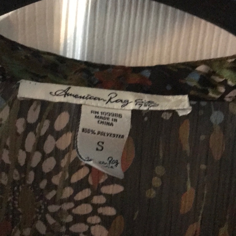 American rag women’s blouse size small - Picture 4 of 5
